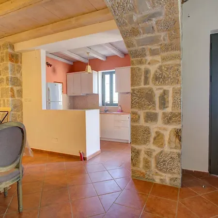 Guest house Mani Stone Towers 3*