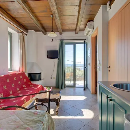 Guest house Mani Stone Towers 3*