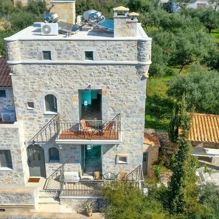 Gasthuis Mani Stone Towers