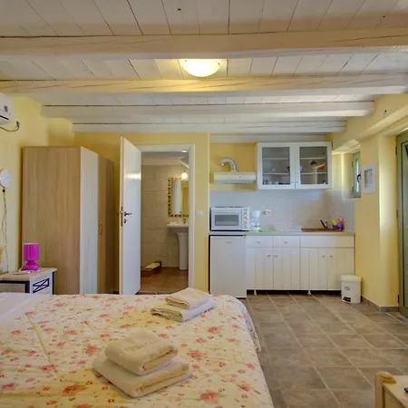 Mani Stone Towers ゲストハウス Kotronion (West Mani)