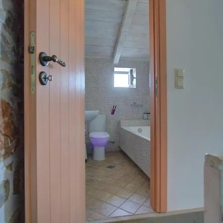 ゲストハウス Mani Stone Towers 3*