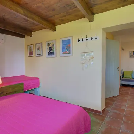 Mani Stone Towers ゲストハウス 3*