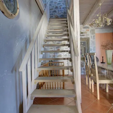 Guest house Mani Stone Towers