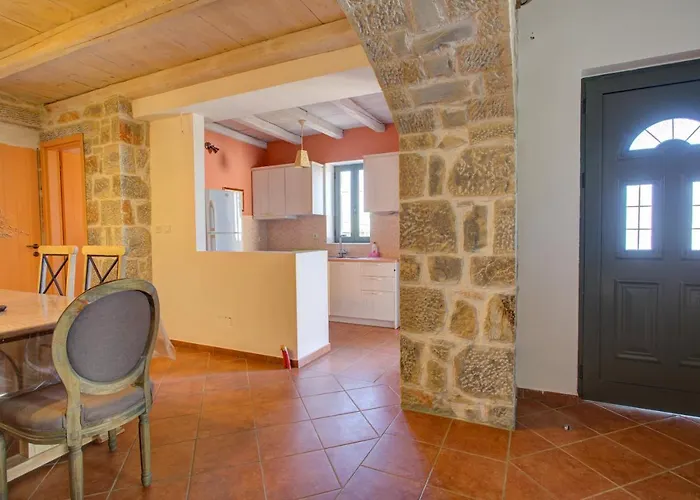 Gasthuis Mani Stone Towers 3*