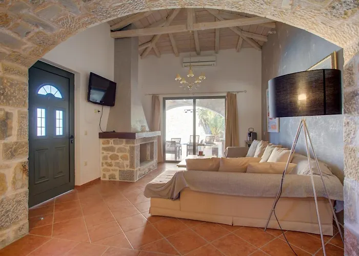 Mani Stone Towers Vendégház 3*