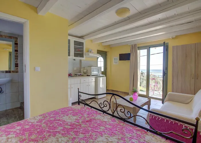 Gæstehus Mani Stone Towers