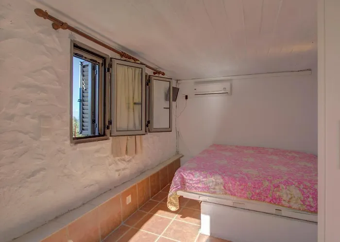 Mani Stone Towers 3* Kotronion (West Mani)