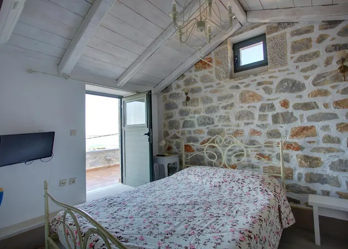 Mani Stone Towers Vendégház Kotronion (West Mani)