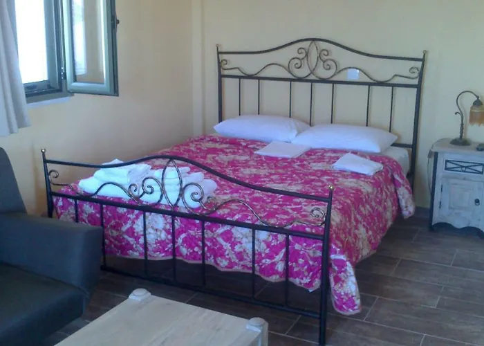 Mani Stone Towers 3* Kotronion (West Mani)